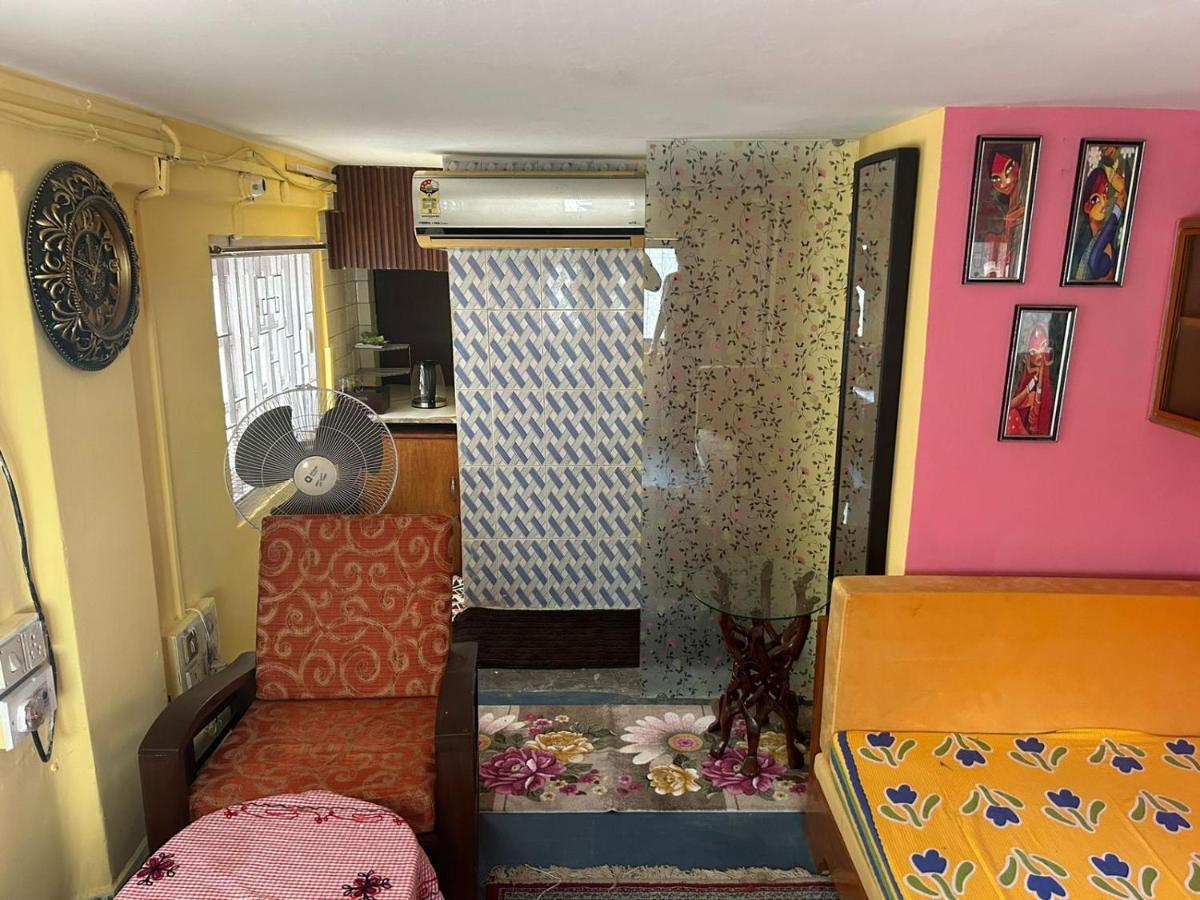 A Home Away From Home Calcutta Exterior foto